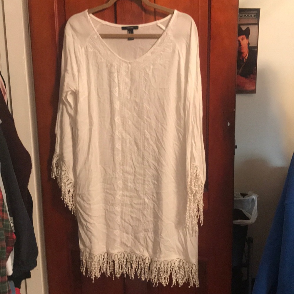 3/4 sleeve white dress